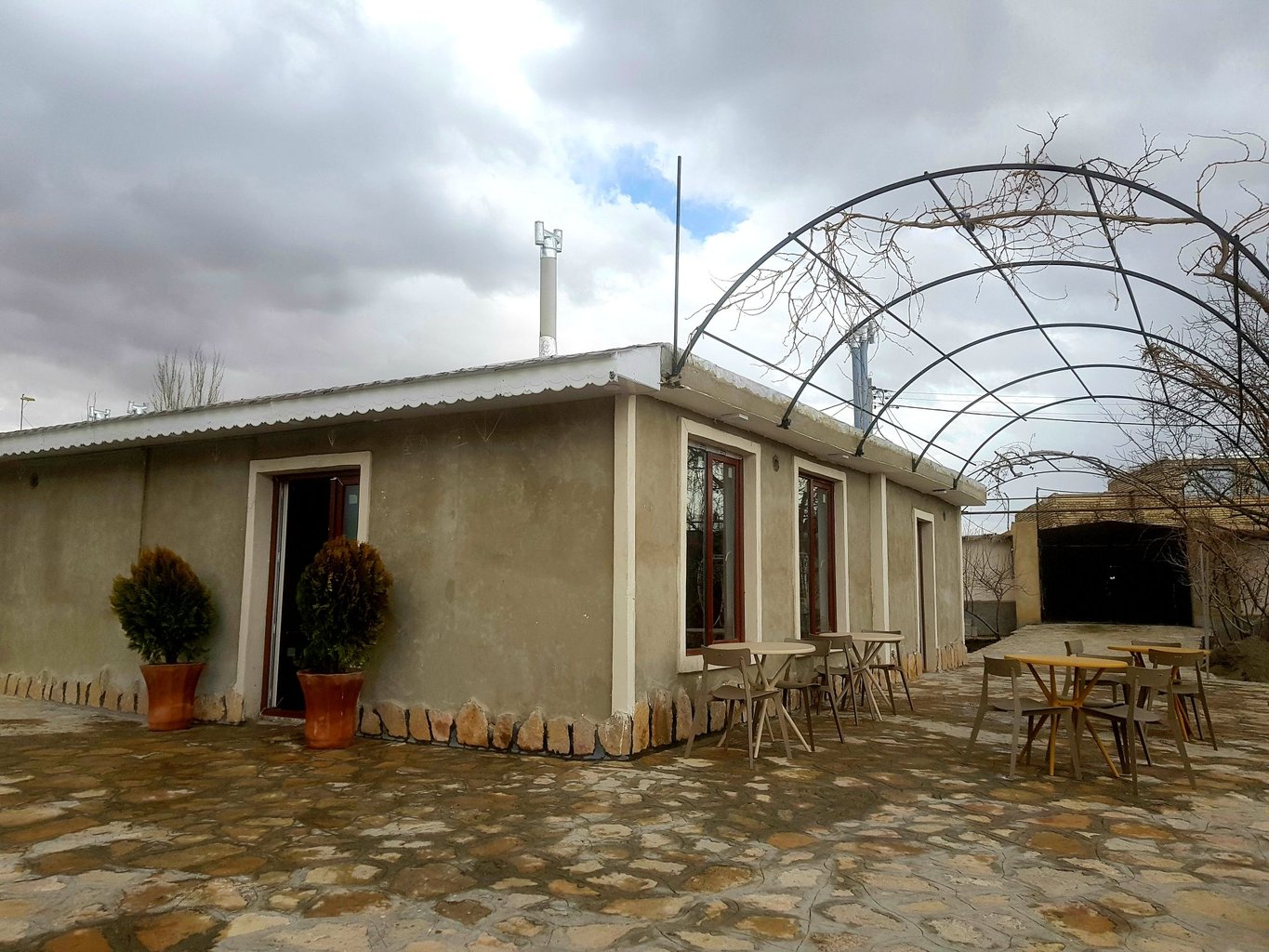 بومگردی بومگردی روژان مشهد - روژان - واحد کرمانج