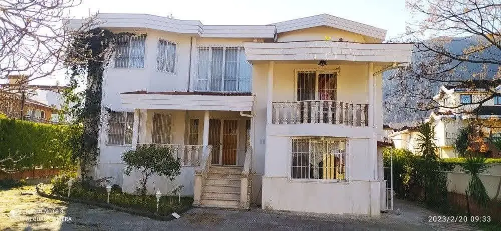 ویلا پنج خوابه جنگلی توسکاتک - نما