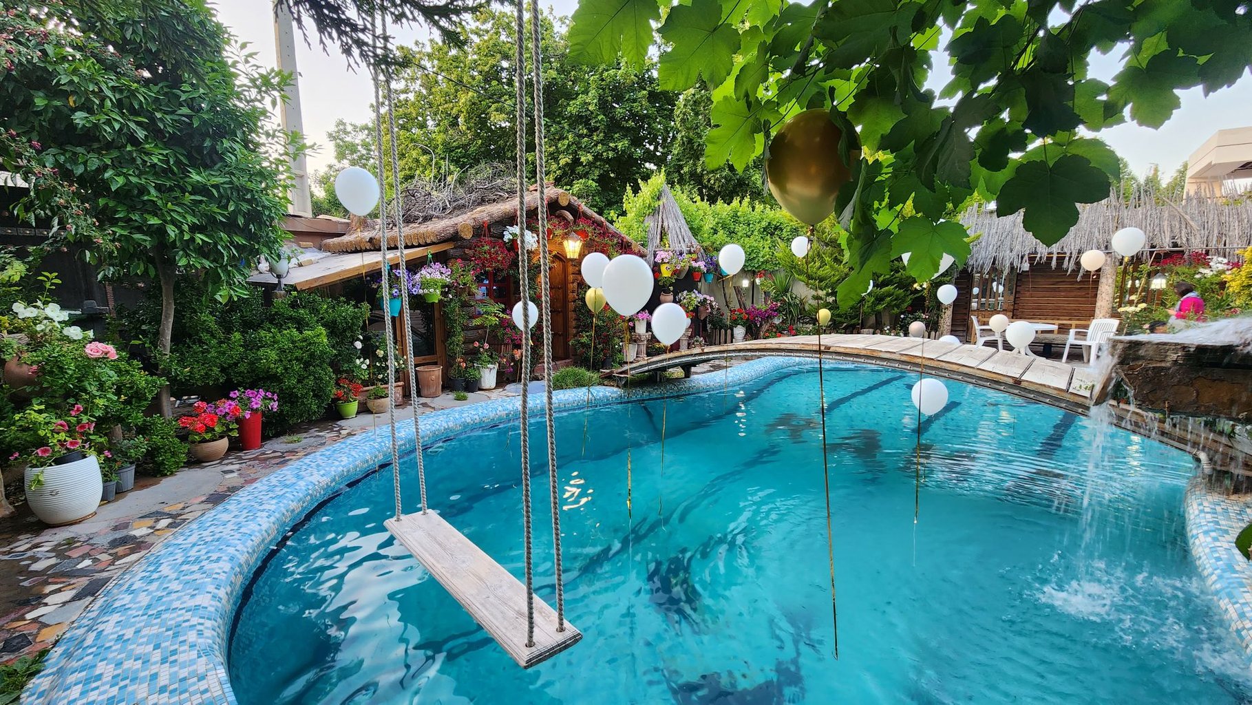 ویلا سه خوابه جنگلي دلوين