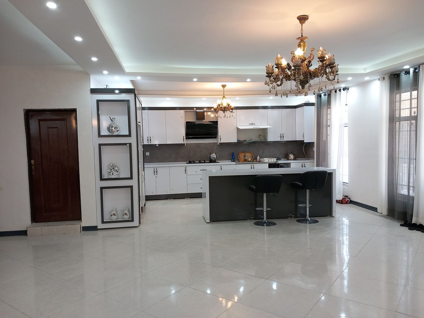 ویلا سه خوابه استخردار آبگرم شاندیز