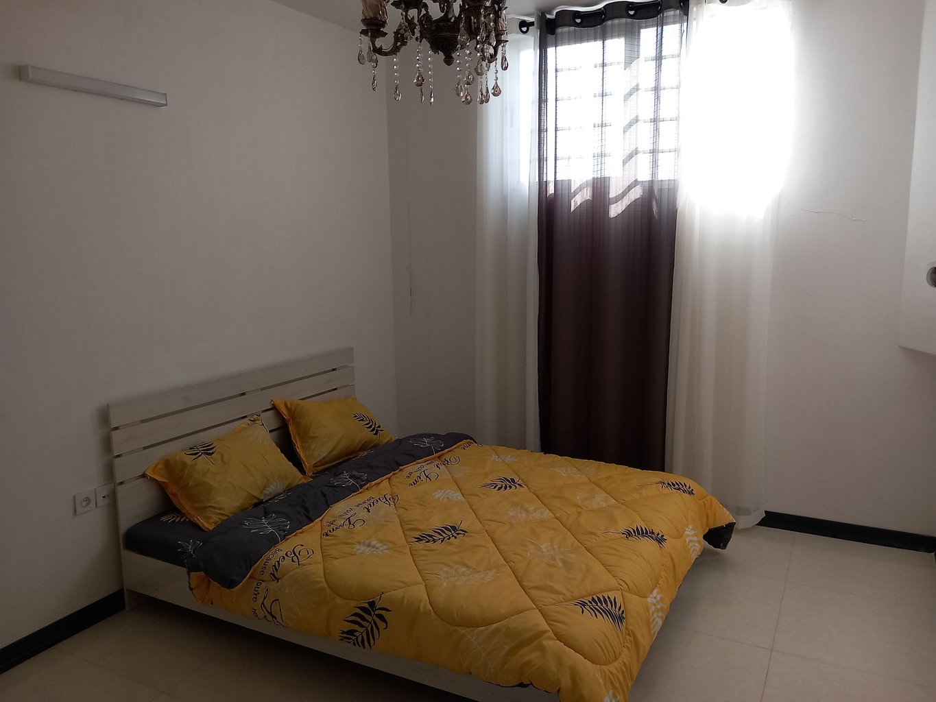 ویلا سه خوابه استخردار آبگرم شاندیز