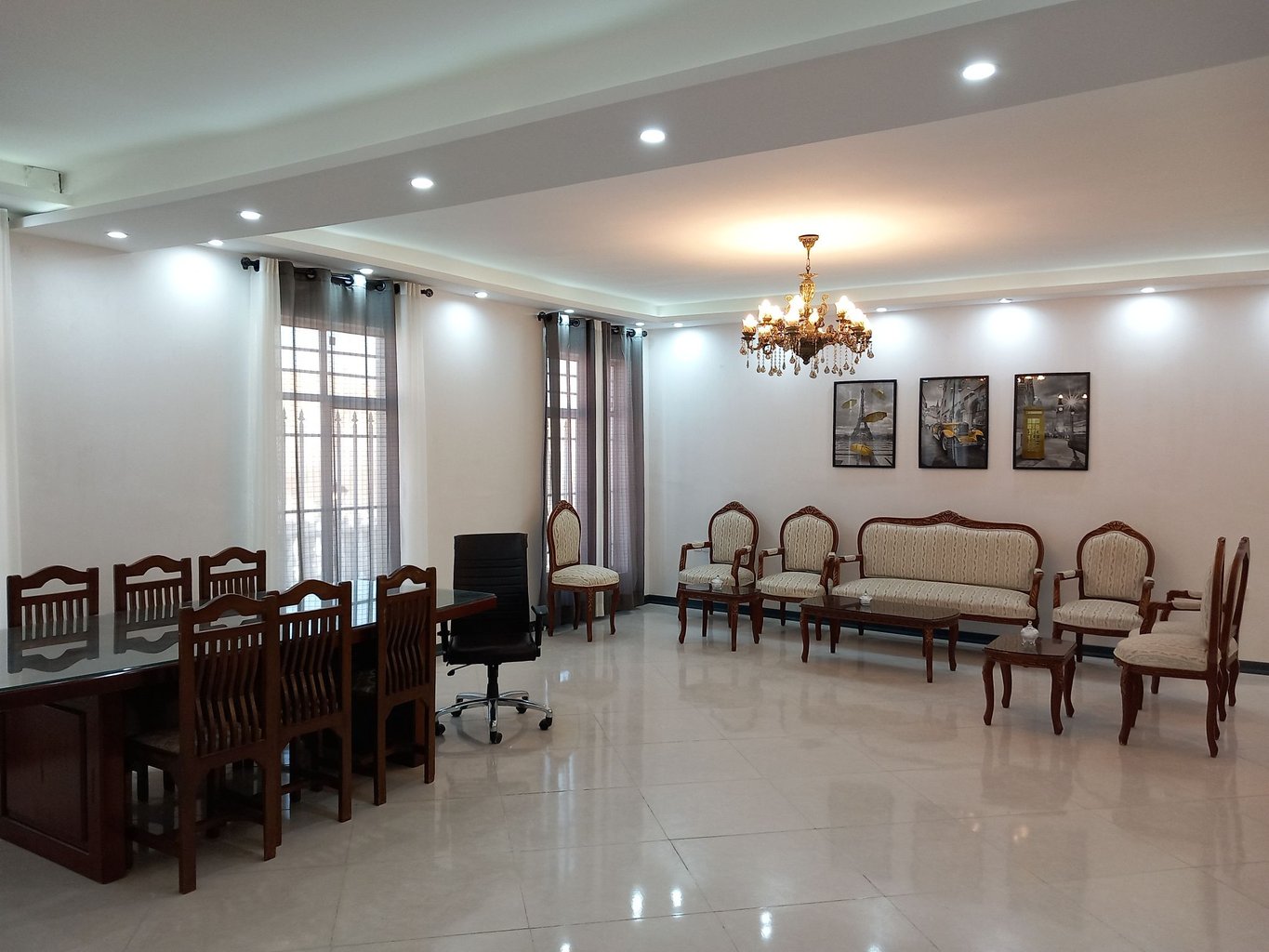 ویلا سه خوابه استخردار آبگرم شاندیز