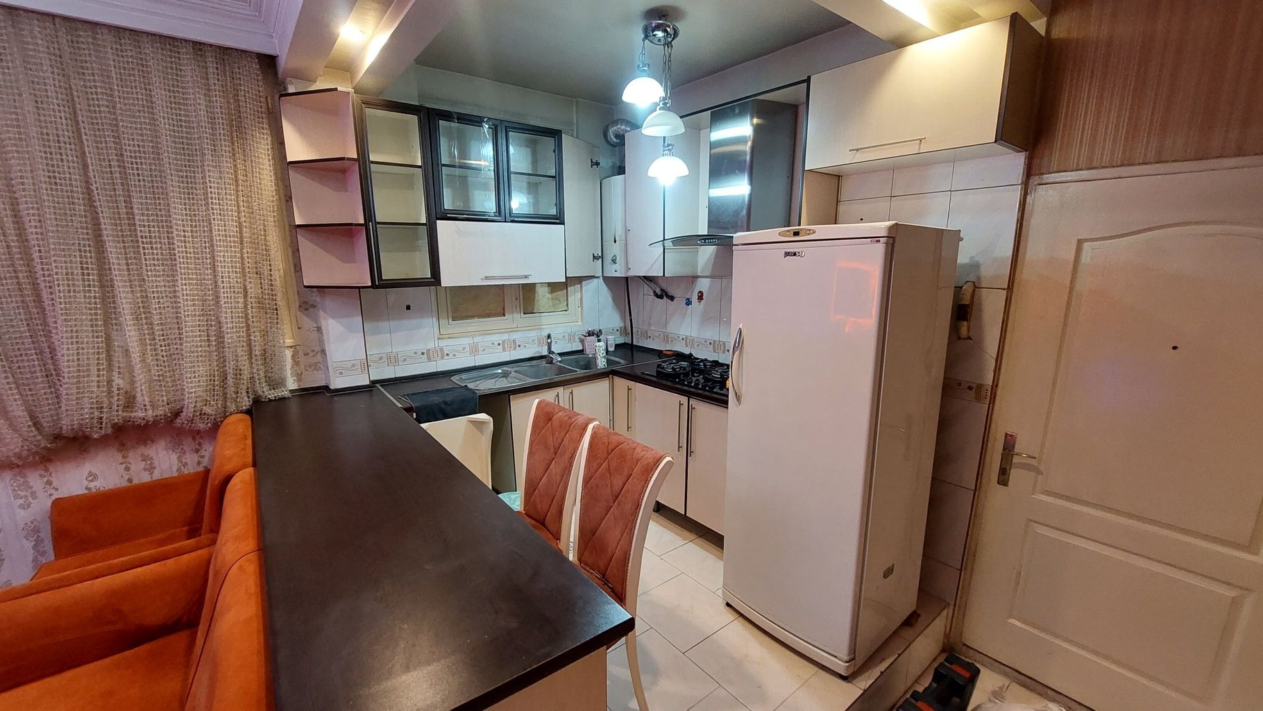 سوئیت یک خوابه عطائی کرمان جنوبی