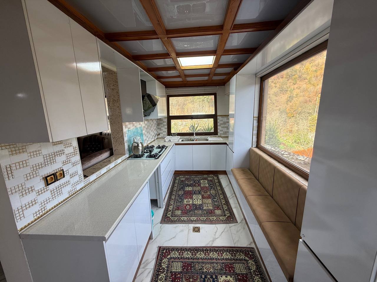 ویلا چهارخوابه جنگلی دوبکس لادن