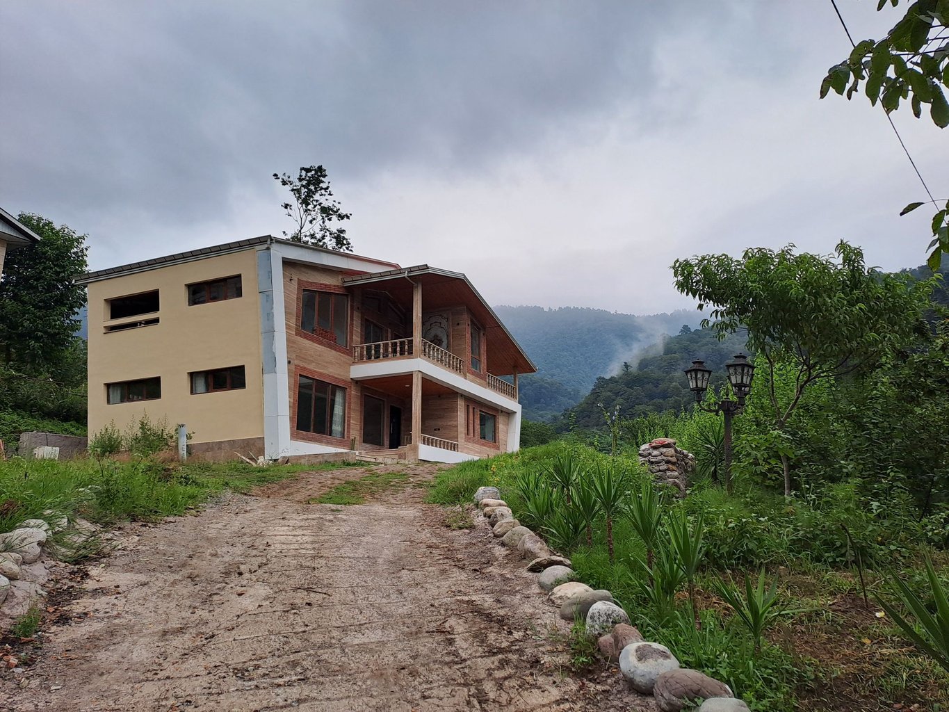 چهارخوابه جنگلی دوبکس لادن