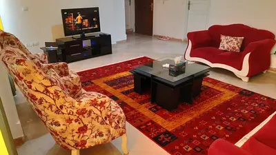 آپارتمان یک خوابه سورپرایز 2 میدان سپاه