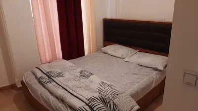 آپارتمان یک خوابه سورپرایز 2 میدان سپاه