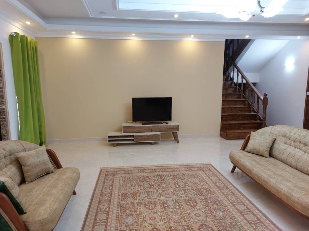 ویلا سه خوابه استخردار آبگرم گل بنفشه