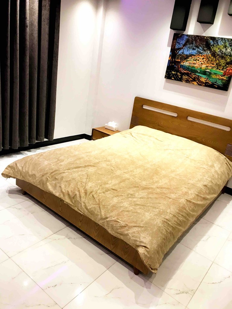 دوخوابه آوا