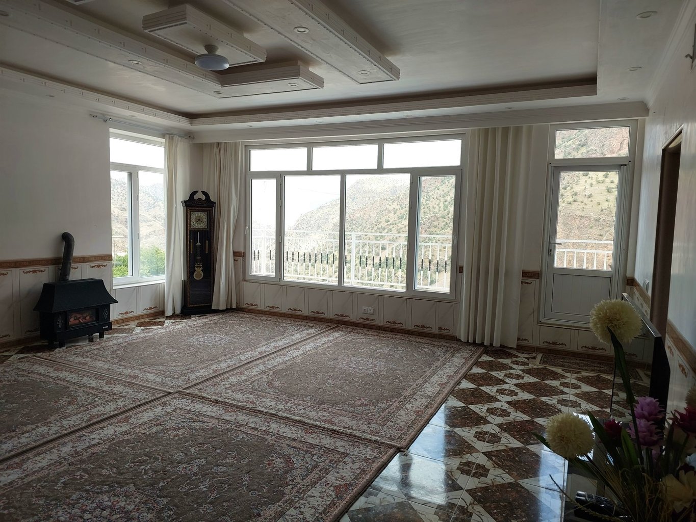 اقامتگاه لاکچری با ویوی رویایی