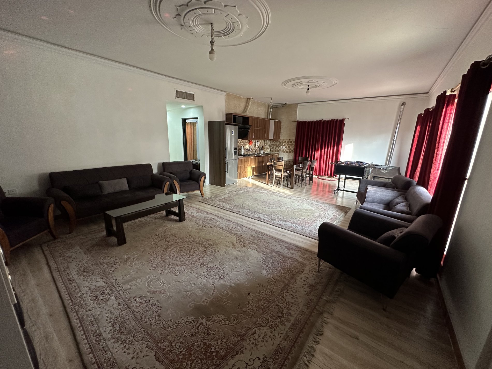 دوخوابه استخردار آبگرم گلهای درختی