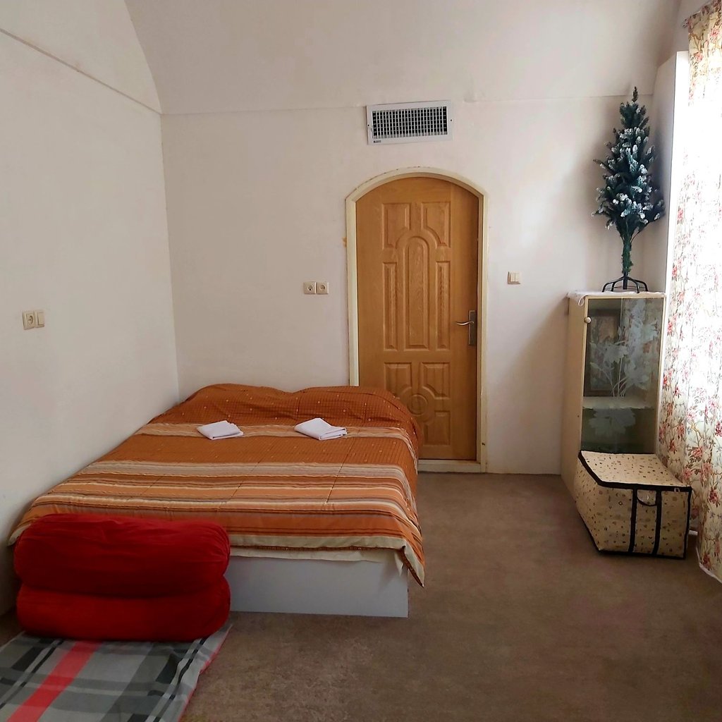 اقامتگاه سنتی خاطره کویر - واحد گنبد بیضی