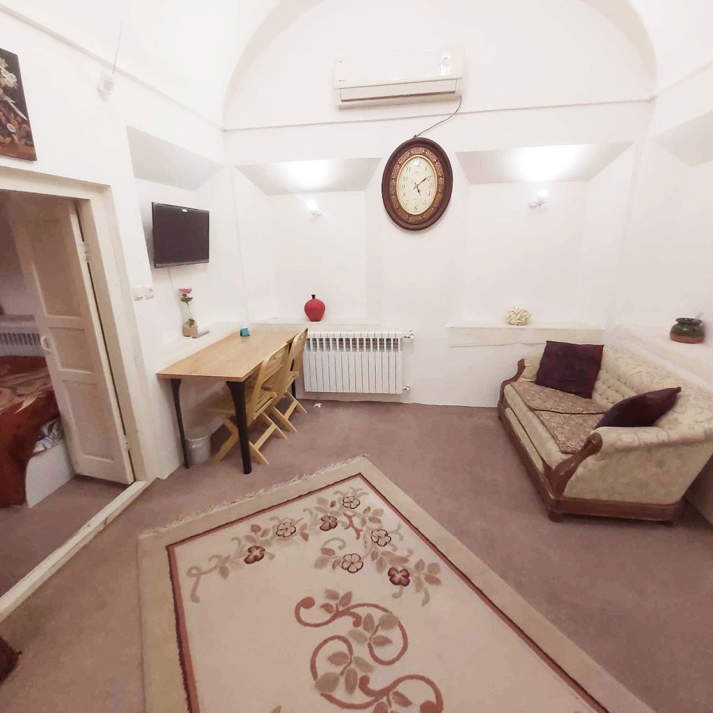 اقامتگاه سنتی دوخوابه خاطره کویر - واحد گنبد سفید