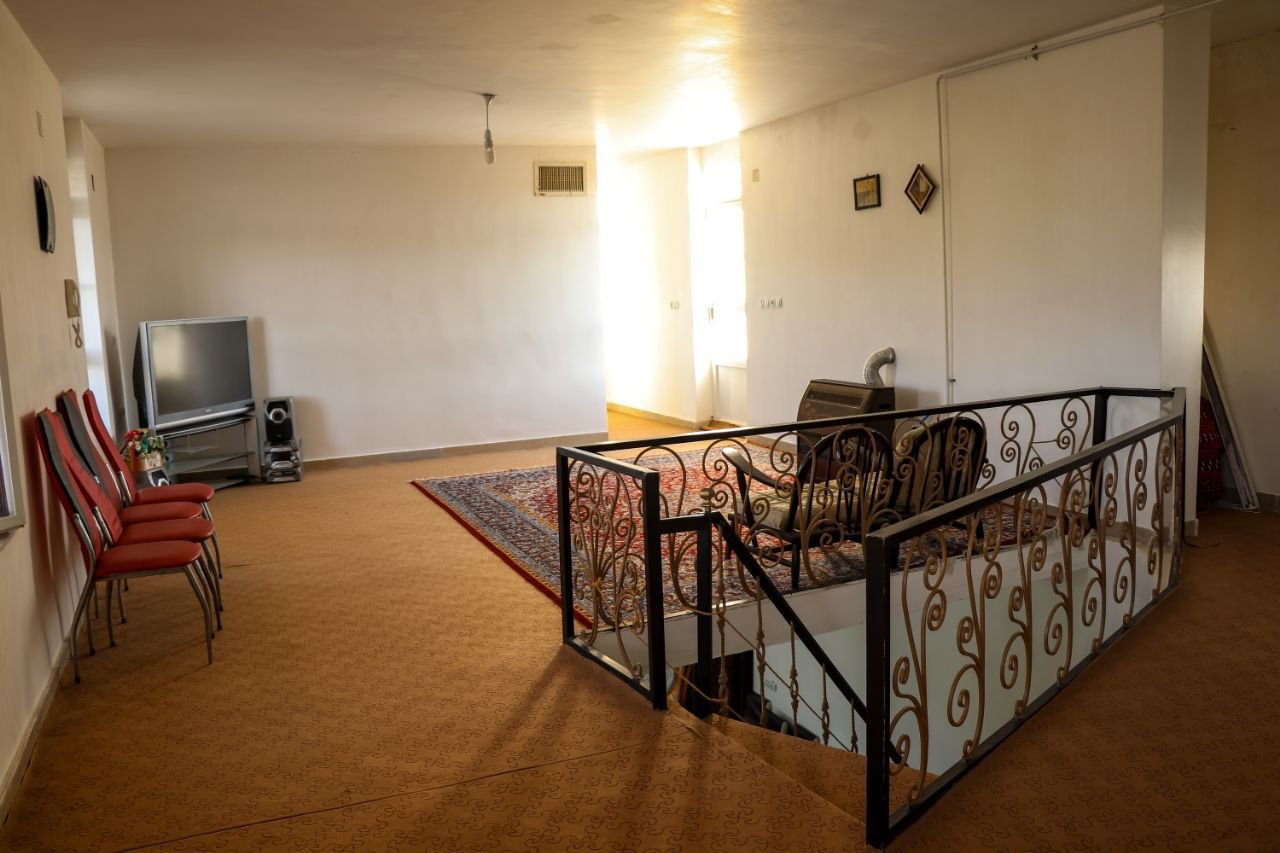 دوخوابه استخردار زرقان