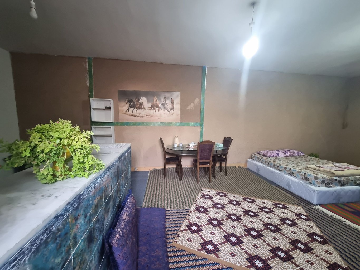 بوم گردی پرشین - واحد پرشین