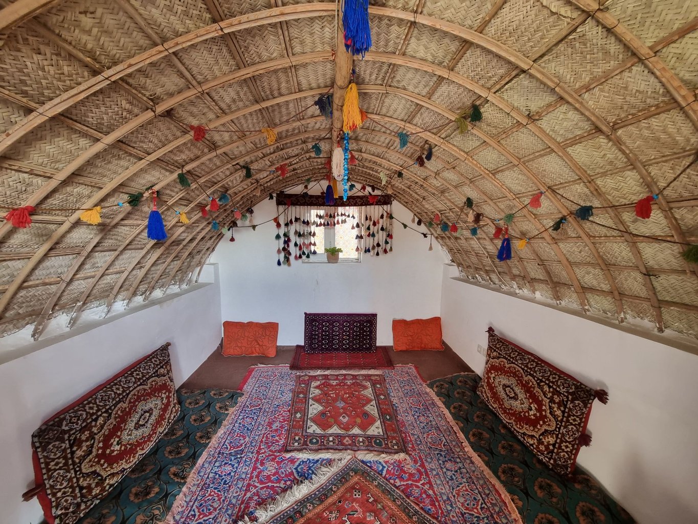 بوم گردی پرشین - واحد سیاه چادر