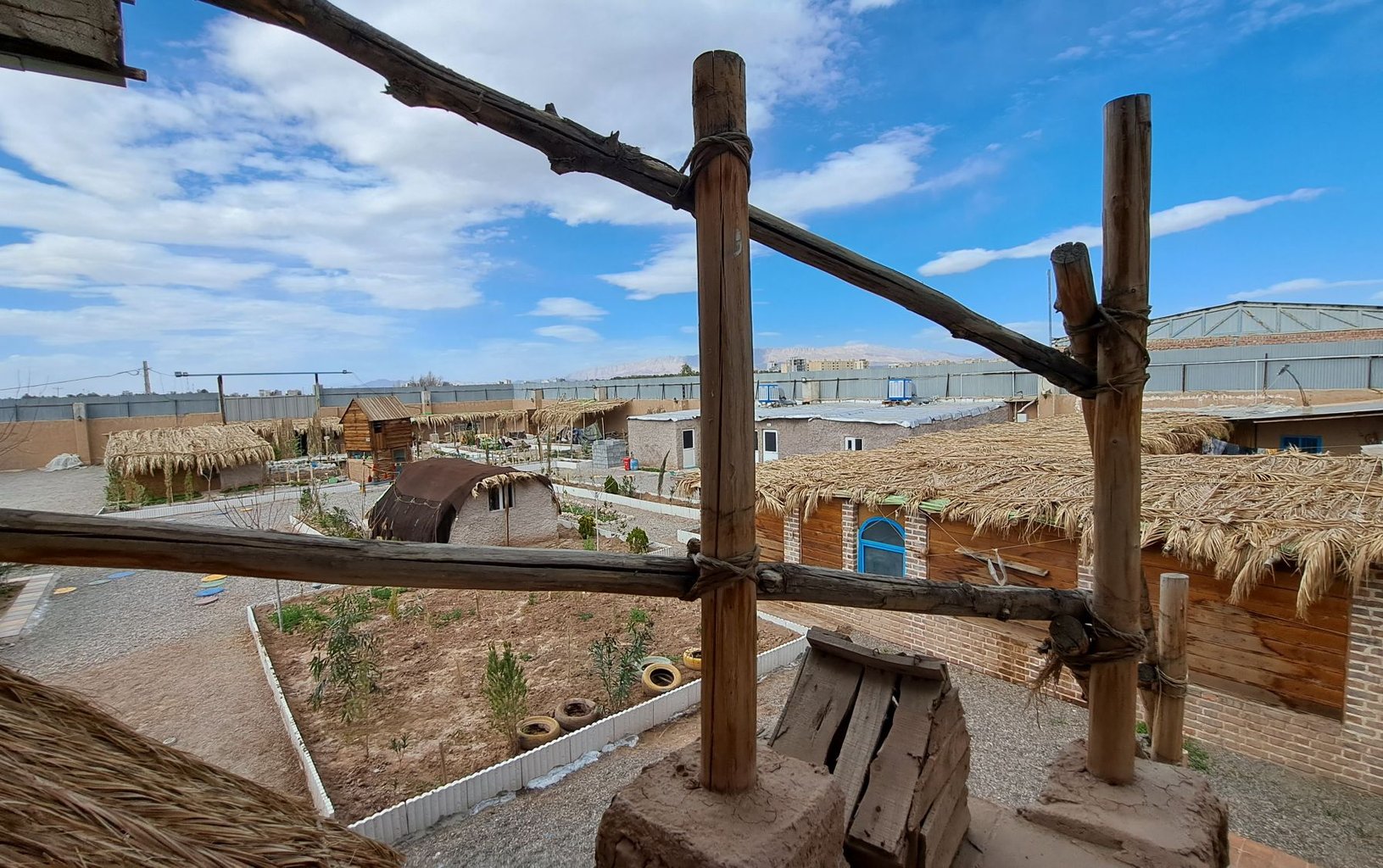 اقامتگاه بوم گردی پرشین - پرشین - واحد اسپند