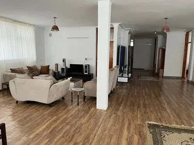 ویلا سه خوابه سبز قدیمی