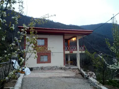 ویلا دوخوابه کوهستانی الوبن