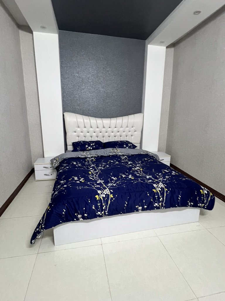 چهارخوابه  باغ عمارت رز