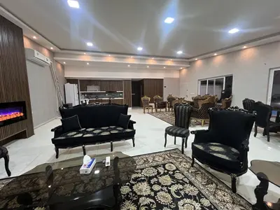 ویلا چهارخوابه  باغ عمارت رز