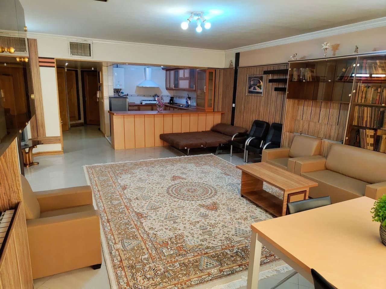 آپارتمان یک خوابه چهارباغ سی و سه پل