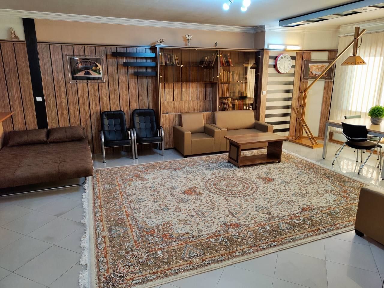 آپارتمان یک خوابه چهارباغ سی و سه پل