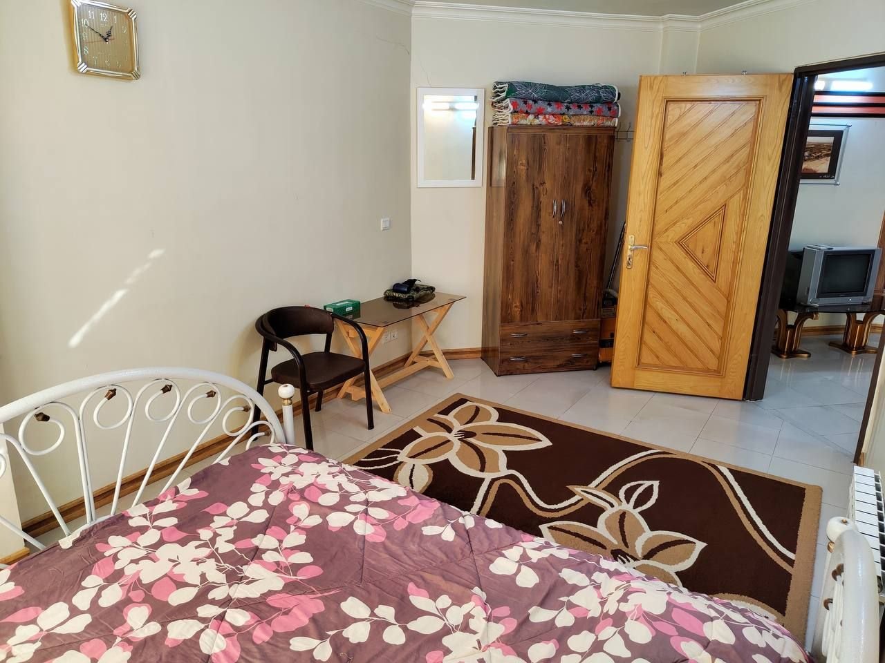 آپارتمان یک خوابه چهارباغ سی و سه پل