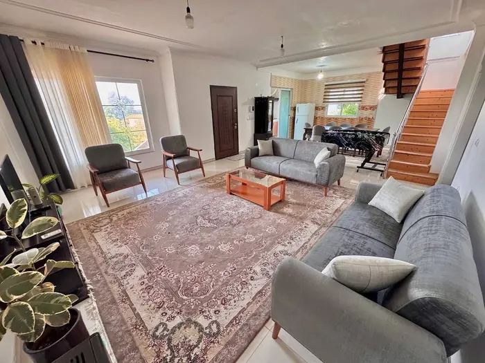 ویلا دوخوابه استخردار آبگرم جنگلی خنار - نشیمن و پذیرایی