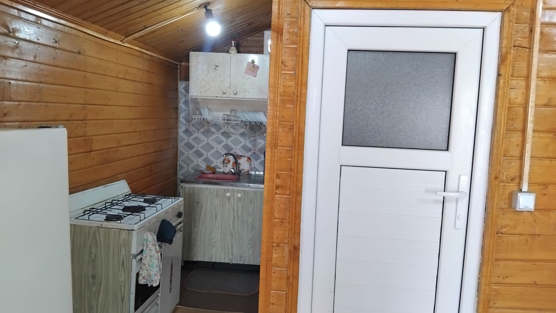 یک خوابه چوبی کوهپایه