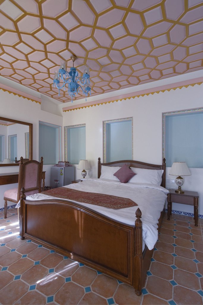 اقامتگاه سنتی ورتاج - واحد امرداد