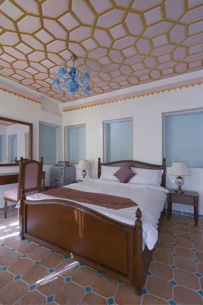 اقامتگاه سنتی ورتاج - واحد امرداد