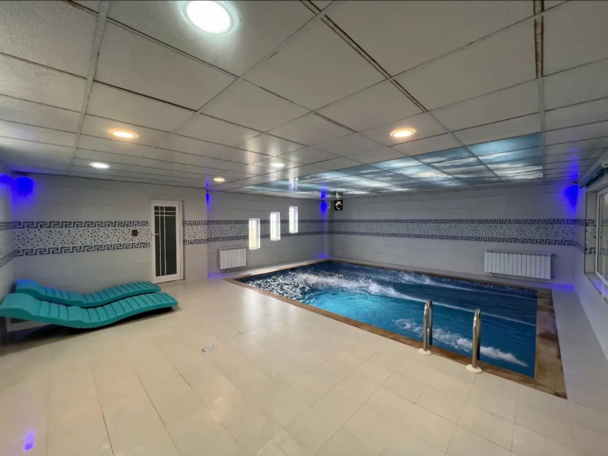 ویلا دوخوابه استخردار آبگرم مصلحی - استخر