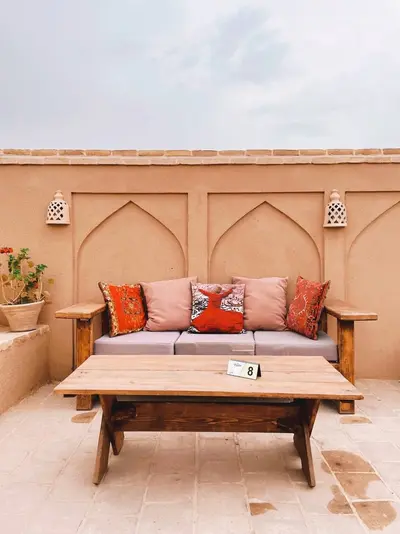 بومگردی یارا - واحد شبستان