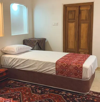 بومگردی یارا - واحد بهارستان زیرزمین