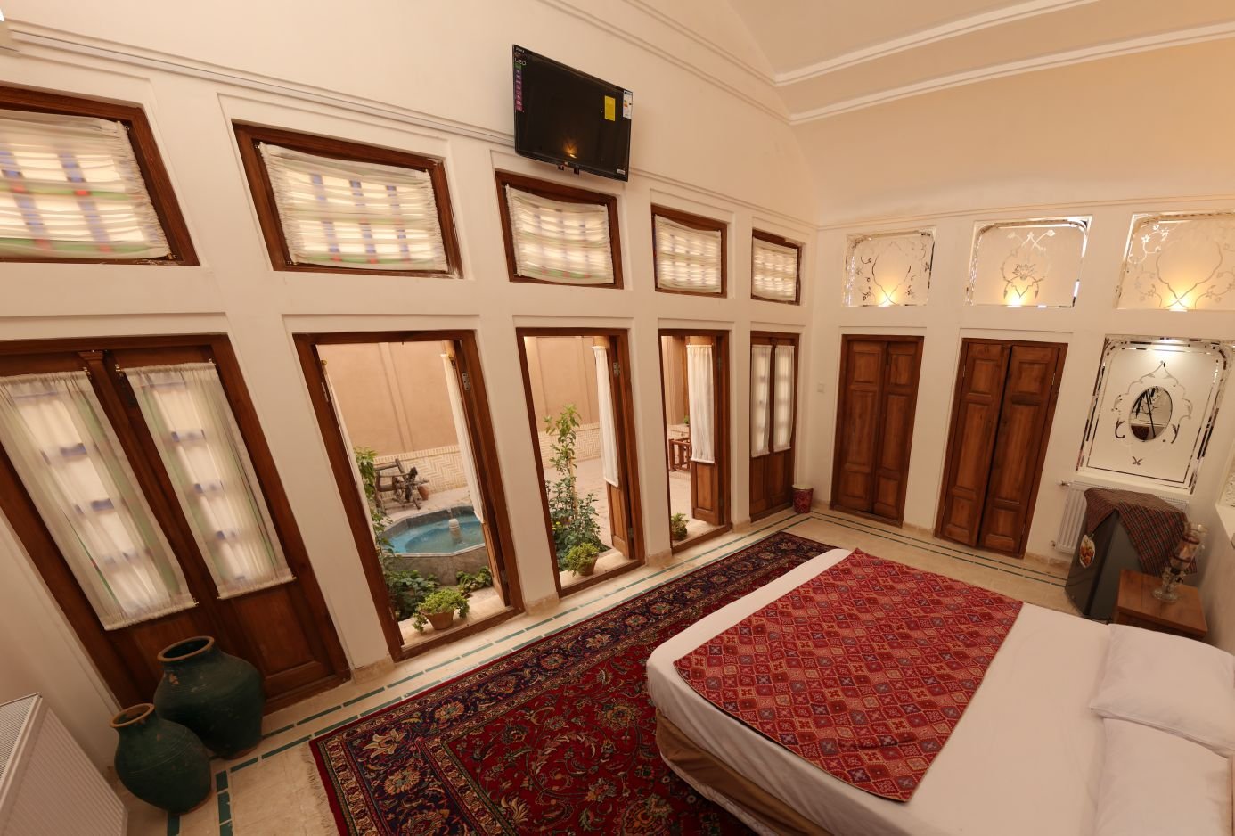 بومگردی یارا - واحد مهستان