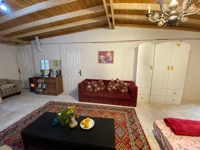 هاستل وارنا - واحد جیرا