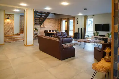 ویلا سه خوابه استخردار آبگرم عمارت اورس