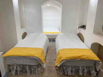 اقامتگاه سنتی عمارت قجری - واحد اختر