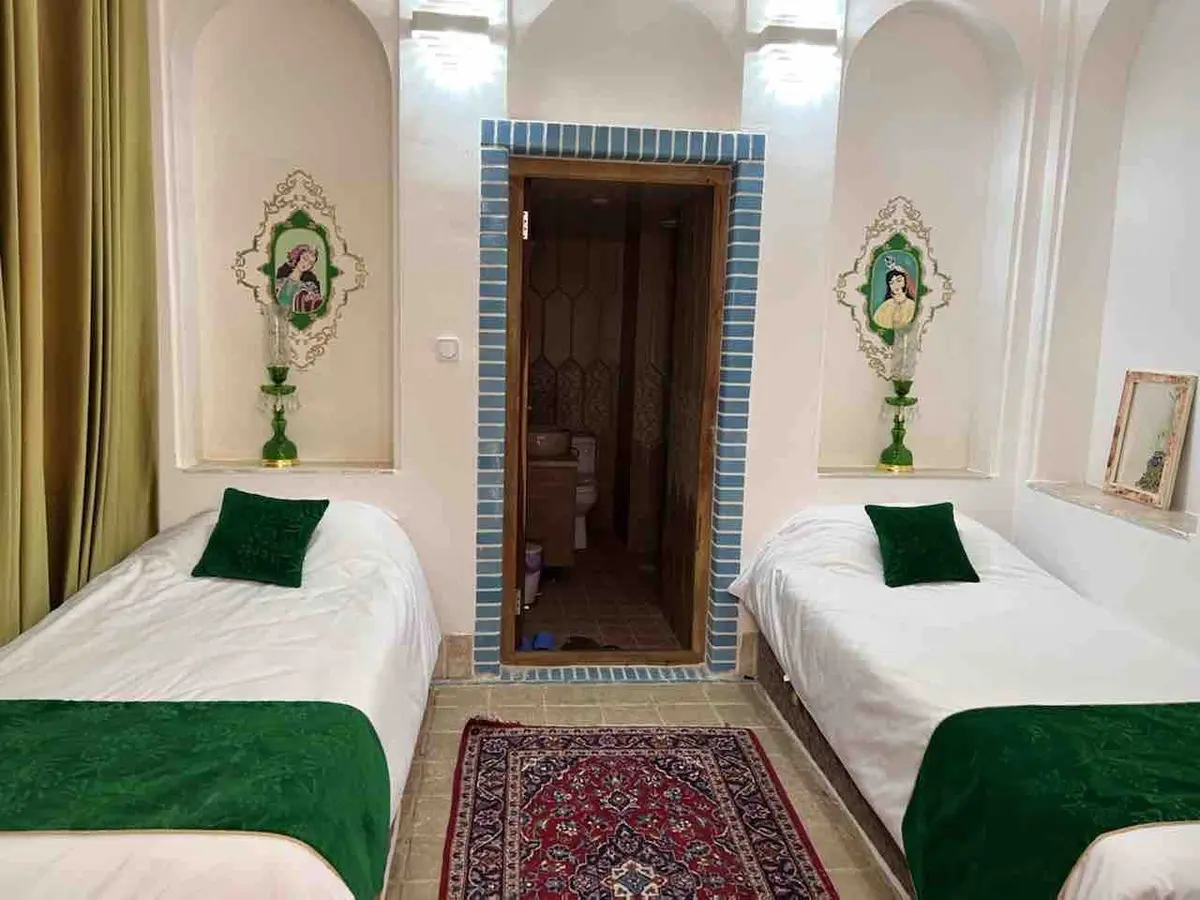 عمارت قجري - واحد توران