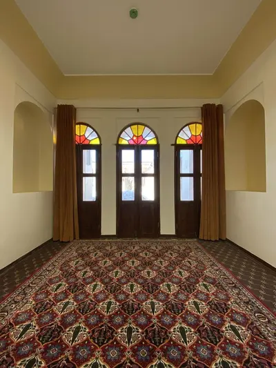 بومگردی عمارت بهشت - واحد شعرپارسی