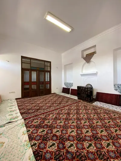 بومگردی عمارت بهشت - واحد شاه نشین