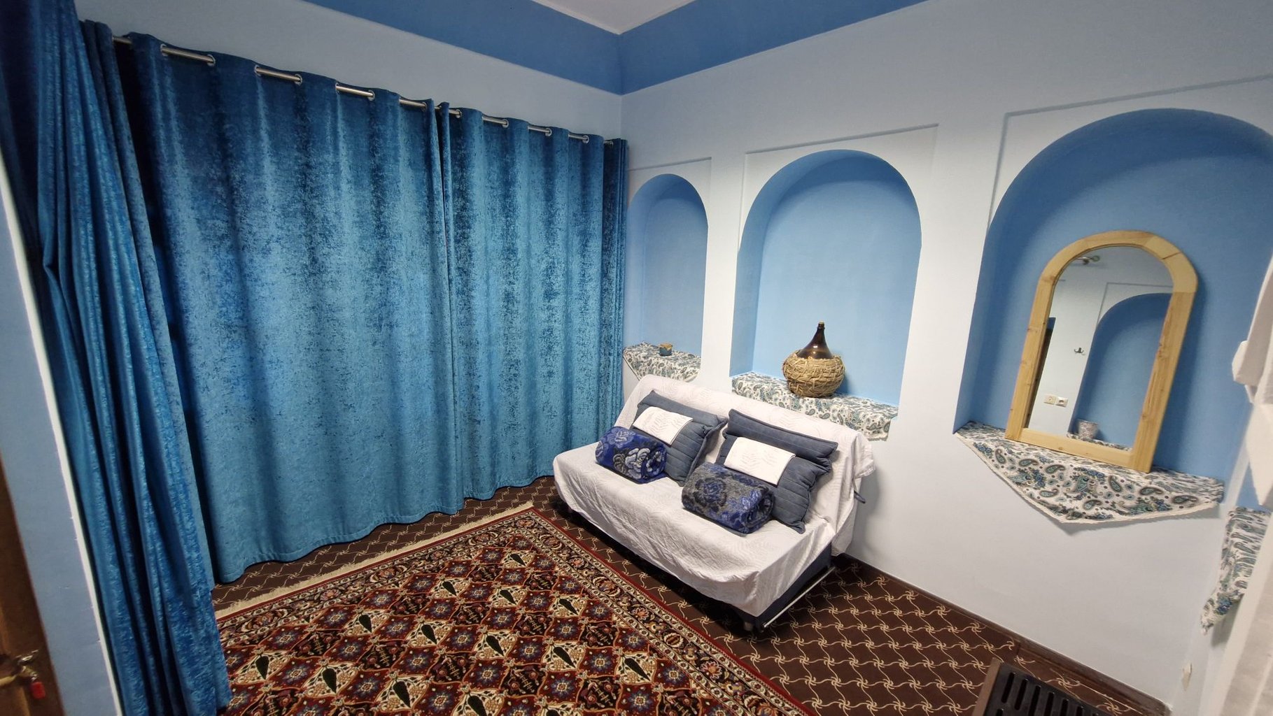 بوم گردی عمارت بهشت - واحد خلیج همیشه فارس