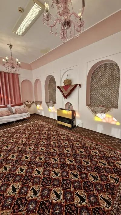 بومگردی عمارت بهشت - واحد نوعروس