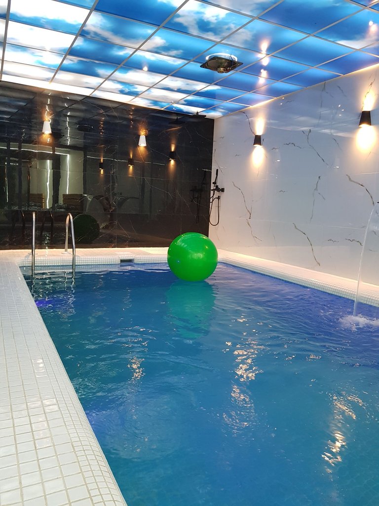 ویلا یک خوابه استخردار آبگرم نشاد