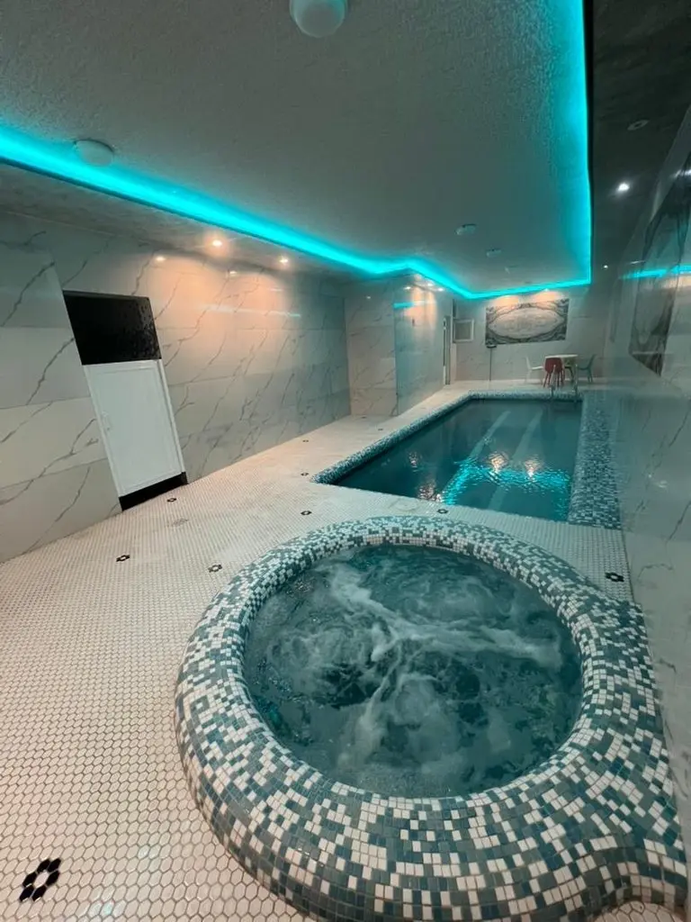 ویلا سه خوابه استخردار آبگرم بهار هفت