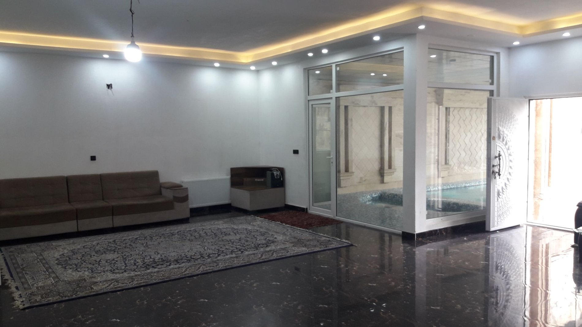 ویلا یک خوابه استخردار آبگرم شهرک اسکویی