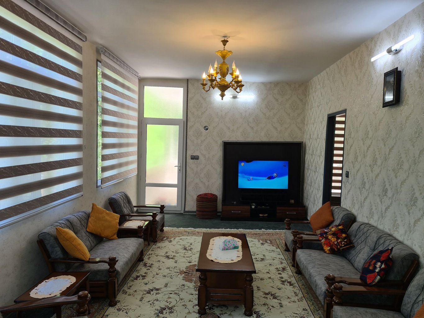 سوئیت دوخوابه مالگاسیتی شرقی - پذیرایی