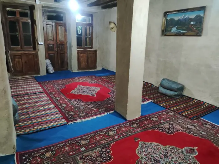 اقامتگاه سنتی ننا - واحد ۱ - اتاق نشیمن