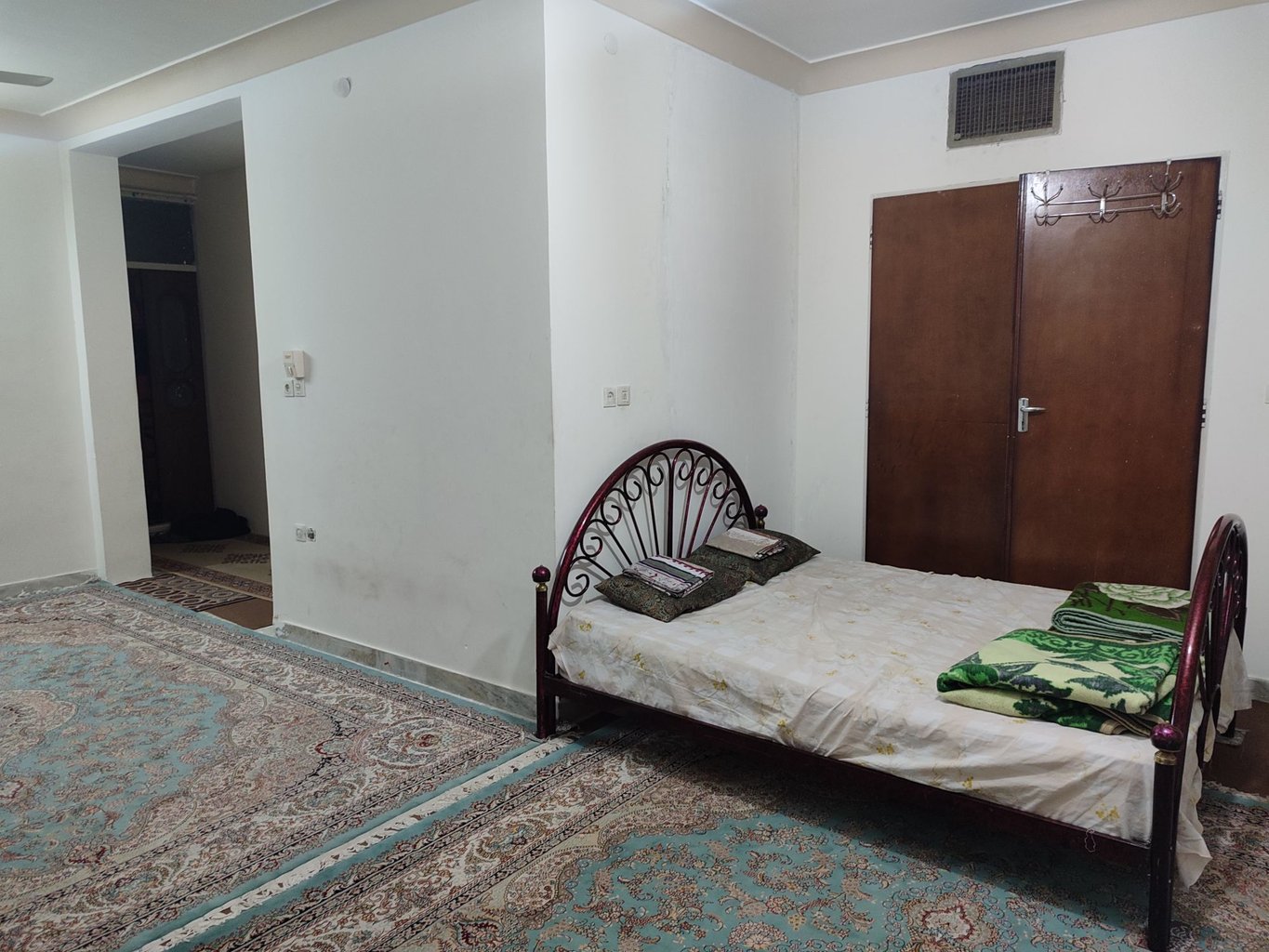 فلت هفده شهریور ۲